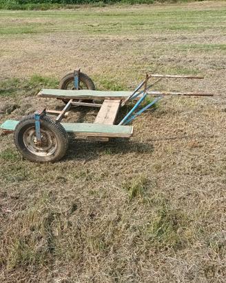 Carrello traino manuale per vari usi