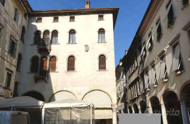 Uffici/porzione casa a Belluno (BL)