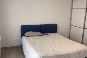 Ostia trilocale arredato con doppio terrazzo