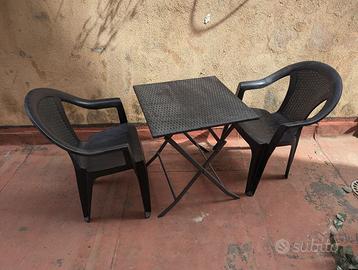 Tavolo acciaio/vimini + 2 sedie da giardino