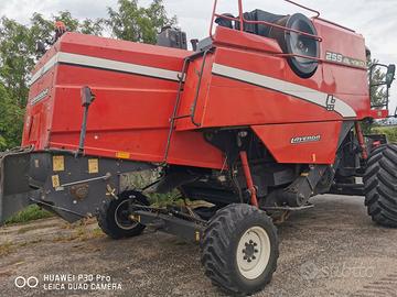 mietitrebbia LAVERDA 255 4 WD