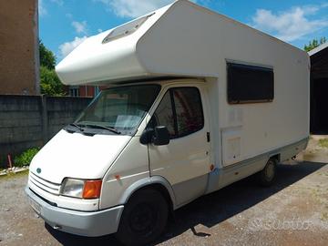 Camper Ford transit 2500 aspirato