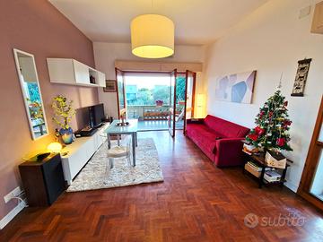 Appartamento immerso nel verde e vicino al mare