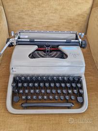 macchina da scrivere 