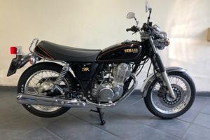 YAMAHA SR 400 Naked