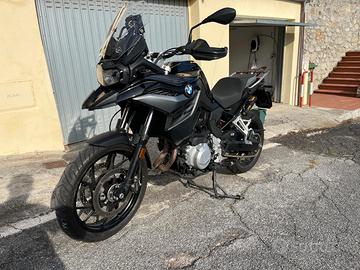 BMW F 750 GS Triple Black