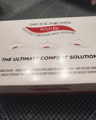 Skechers arch foto nere n.40
