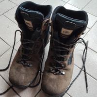 scarponi da montagna 