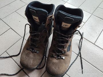 scarponi da montagna 