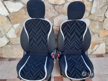 Tappezzeria pari al nuovo per Lancia Y 5 porte