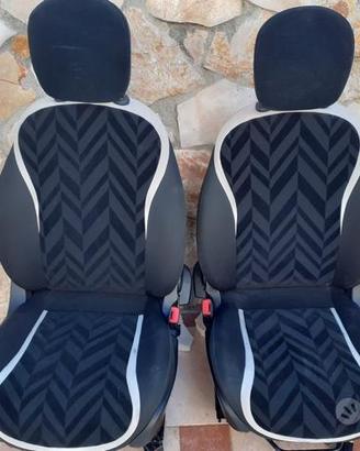 Tappezzeria pari al nuovo per Lancia Y 5 porte