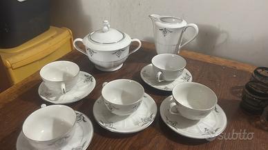 servizio da caffè in porcellana