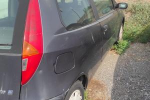 fiat punto uniproprietario, testata da rifare