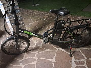 Bici elettrica pieghevole