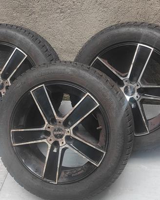 Cerchi in lega con gomme invernali 205/55
