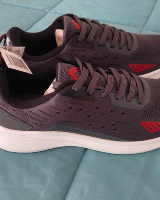 Scarpe da ginnastica