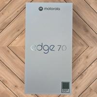 Motorola Edge 70 - PANTONE Lily Pad