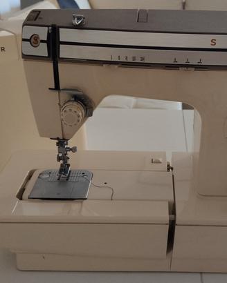 Macchina per cucire Singer 351 portatile