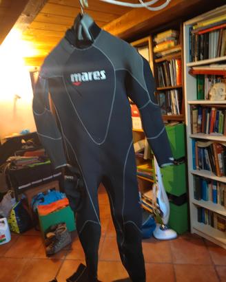 Muta in neoprene