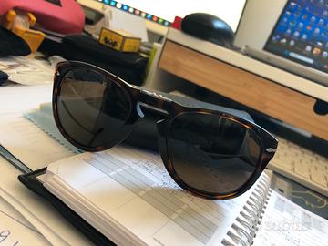 Persol 714 folder