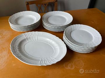 Piatti serie “700 Vecchio Ginori bianco”