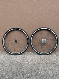 Campagnolo Zonda. Ruote complete bici da strada
