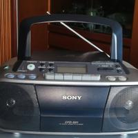Radio AM/FM - Lettore CD - Cassette recorder