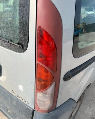 Fanale posteriore dx renault kangoo 2000