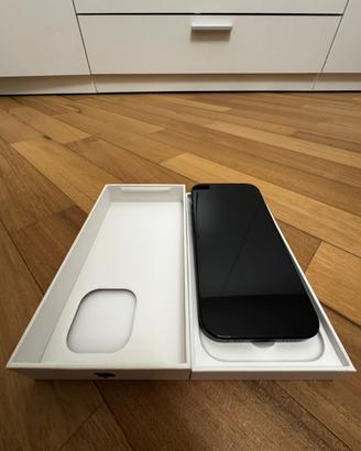 Iphone 16 pro KASKO COMPLETA 1 ANNO