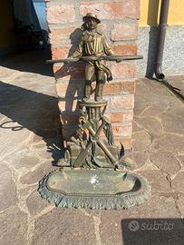 Portaombrelli antico in bronzo