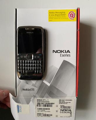 Cellulare Nokia E71