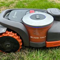 Tagliaerba Navimow H3000 robot con tettoia