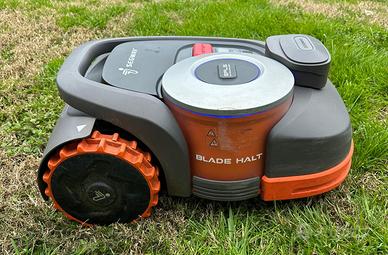 Tagliaerba Navimow H3000 robot con tettoia