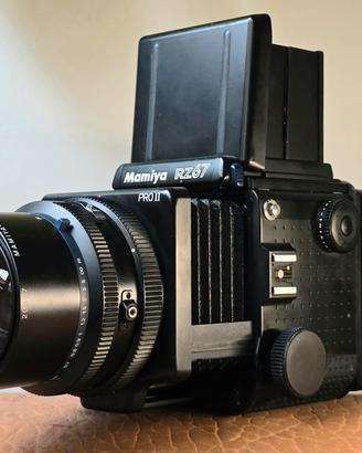 Mamya RZ 67 Pro II + ottiche + magazzini + zaino