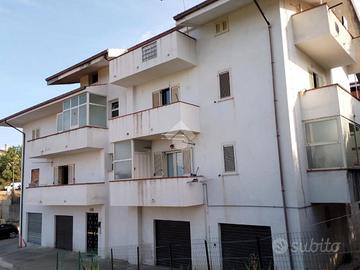 3 LOCALI A MARANO MARCHESATO