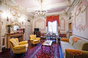 Villa di 166 m² con 2 locali e box auto a Cortona