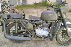 Motocicletta d epoca dell esercito