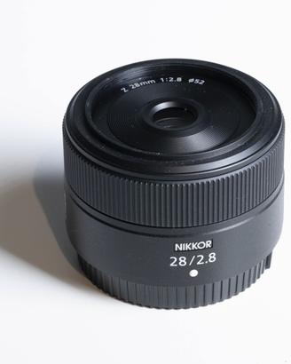 Nikon z28