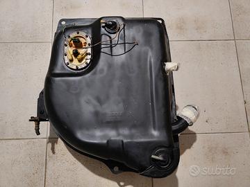 Serbatoio benzina per auto Fiat Panda a iniezione.