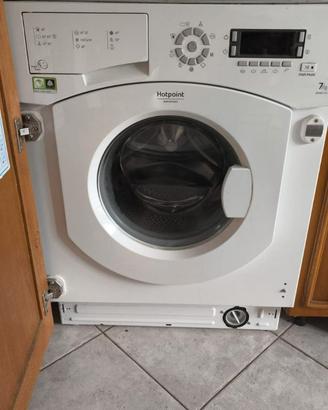 Lavatrice da incasso Hotpoint Ariston BWMD 742