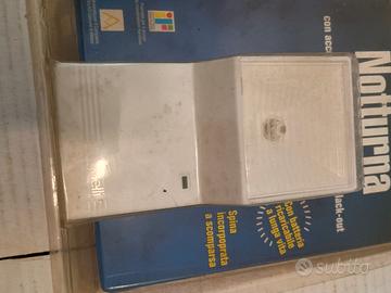 lampada emergenza Beghelli 