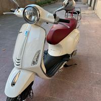 Vespa primavera 150