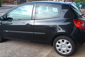 RENAULT CLIO 1.2 BENZINA VAN