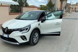 Captur plug in hybrid e-tech 160 cv intens-mot.new