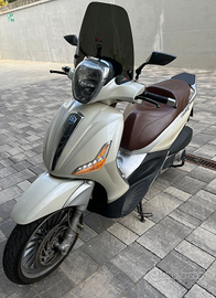 Piaggio Beverly 300