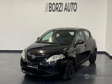 Lancia Ypsilon 1.0 FireFly Hybrid Silver PROMO!!