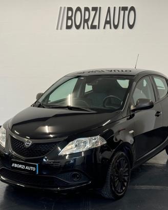 Lancia Ypsilon 1.0 FireFly Hybrid Silver PROMO!!