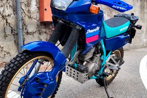 Honda nx 650 dominator