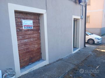 Locale magazzino con bagno pontepiccolo