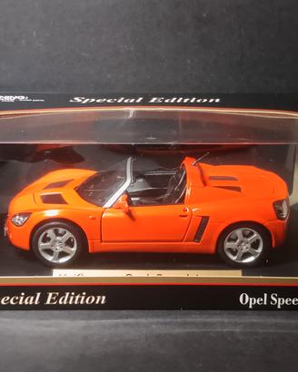 Opel Speedster scala 1:18
